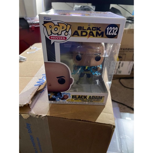 Funko Pop! DC Movies: Black Adam - Picture 2 of 11